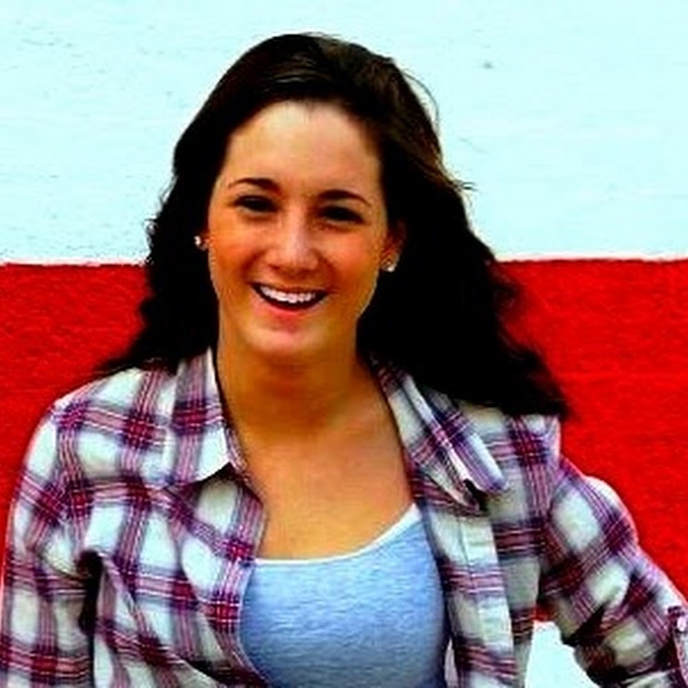 Meet your Posher, Leahia